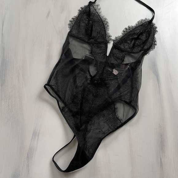 Victoria's Secret Sexy Lace Teddy Cutout Strappy Lingerie/bodysuit size small - Picture 7 of 9